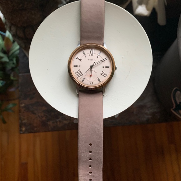 FOSSIL LADIES WATCH - Picture 2 of 4